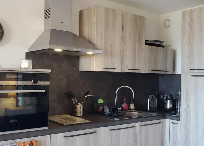 Appartement Port Est, Le Capitole, 27m2, Vue Fréjus