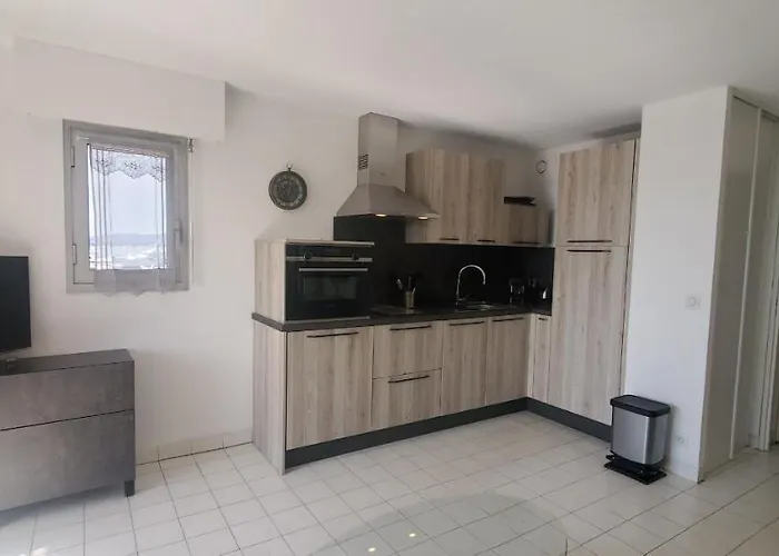 Port Est, Le Capitole, 27m2, Vue Appartement *