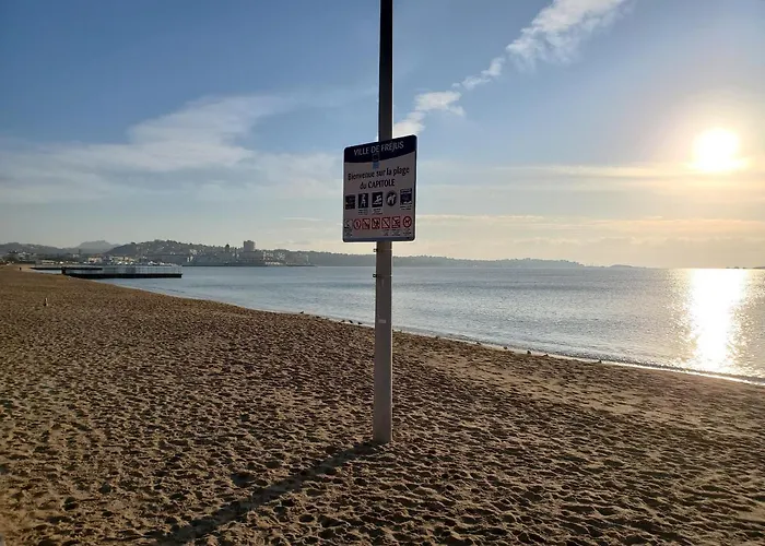 Appartement Port Est, Le Capitole, 27m2, Vue Fréjus